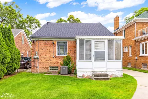 415 Calvin, Grosse Pointe Farms, MI 48236 photo 22