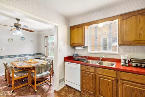 415 Calvin, Grosse Pointe Farms, MI 48236 photo 6