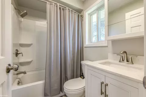 Bath - 7337 Frith, Saint Clair, MI 48079 photo 1 of 3