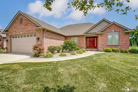 384 Central Park, Monroe, MI 48162