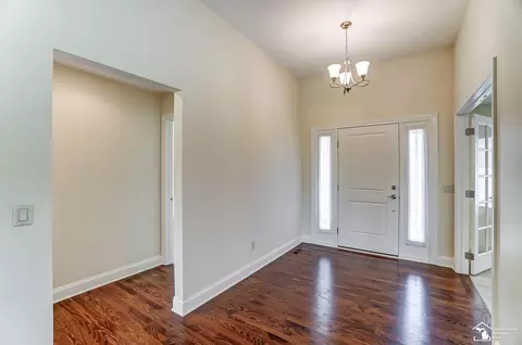 384 Central Park, Monroe, MI 48162 photo 5