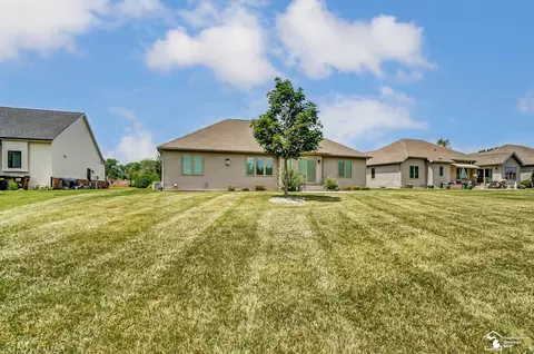 384 Central Park, Monroe, MI 48162 photo 42