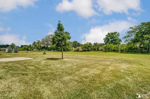 384 Central Park, Monroe, MI 48162 photo 44