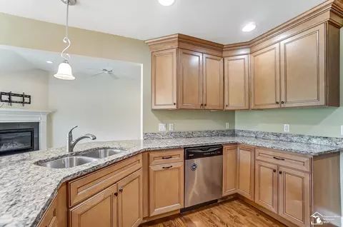 384 Central Park, Monroe, MI 48162 photo 12