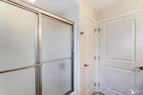384 Central Park, Monroe, MI 48162 photo 36
