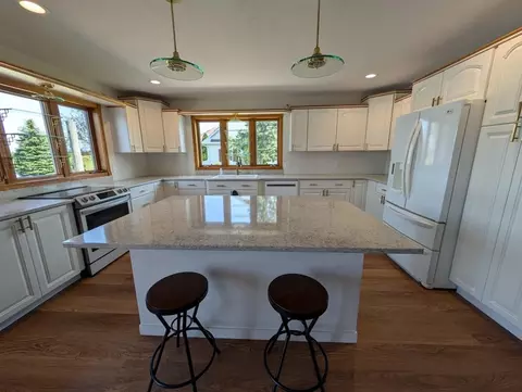 Kitchen - 2750 S Fraser, Kawkawlin, MI 48631 photo 2 of 3