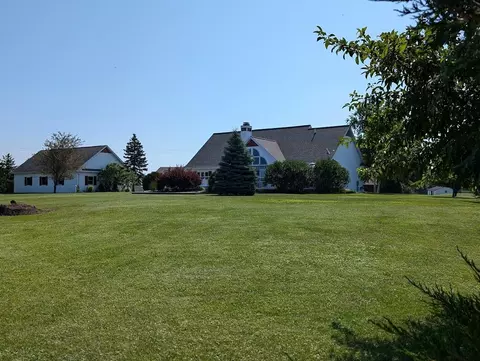 Exterior - 2750 S Fraser, Kawkawlin, MI 48631 photo 11 of 17