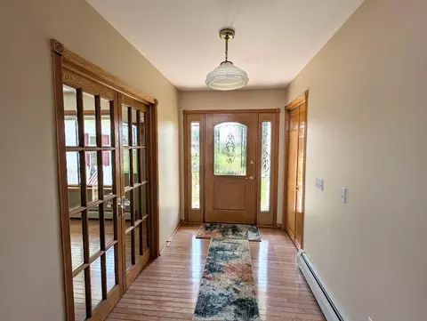 Entry Way - 2750 S Fraser, Kawkawlin, MI 48631 photo 2 of 2