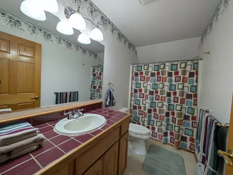Bath - 2750 S Fraser, Kawkawlin, MI 48631 photo 3 of 4