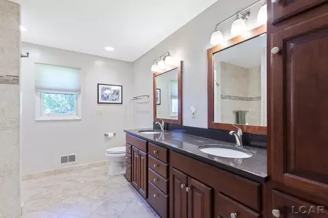 426 E Westwood, Adrian, MI 49221 photo 19