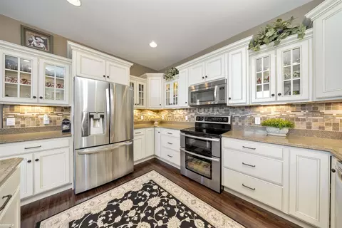 Kitchen - 5226 Lakeshore, Deckerville, MI 48427 photo 4 of 5