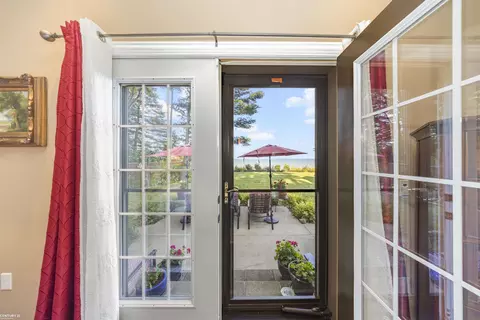 Entry Way - 5226 Lakeshore, Deckerville, MI 48427 photo 5 of 6