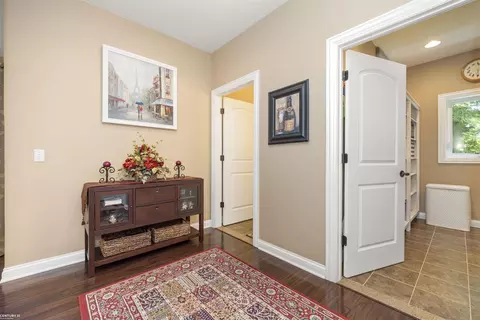 Entry Way - 5226 Lakeshore, Deckerville, MI 48427 photo 4 of 6