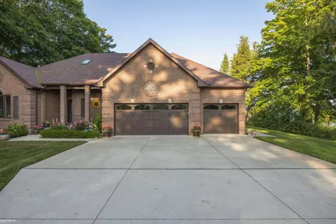 Exterior - 5226 Lakeshore, Deckerville, MI 48427 photo 3 of 22