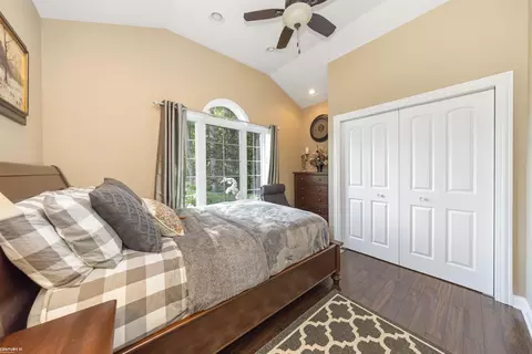 Bedroom - 5226 Lakeshore, Deckerville, MI 48427 photo 4 of 10