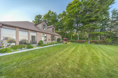 Exterior - 5226 Lakeshore, Deckerville, MI 48427 photo 8 of 22