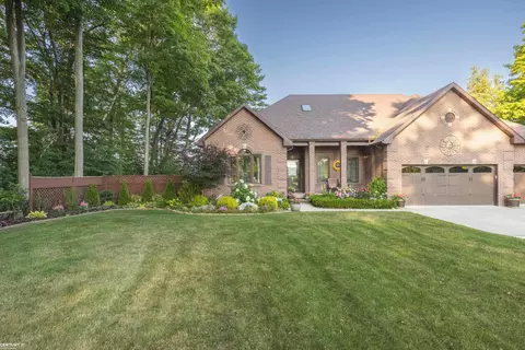 Exterior - 5226 Lakeshore, Deckerville, MI 48427 photo 6 of 22