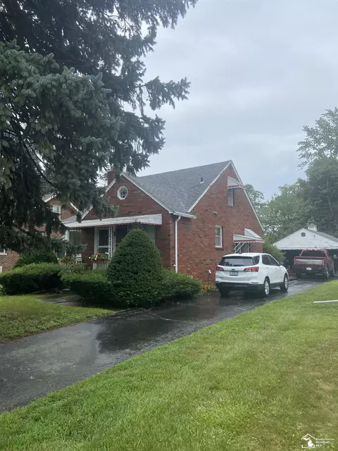 2220 Hollywood, Monroe, MI 48162