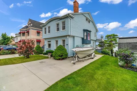 2648 Military, Port Huron, MI 48060