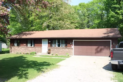 3176 Lapham, Harrison, MI 48625