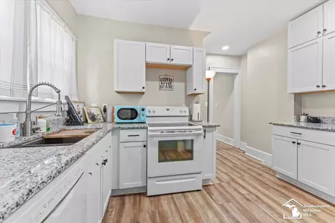 513 Borgess, Monroe, MI 48162 photo 23