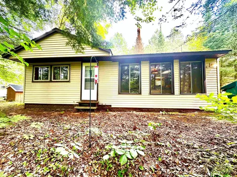 2885 River Ridge Rd, Alger, MI 48610