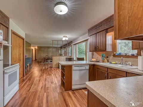 Kitchen - 13031 S Custer, Dundee, MI 48131 photo 3 of 4