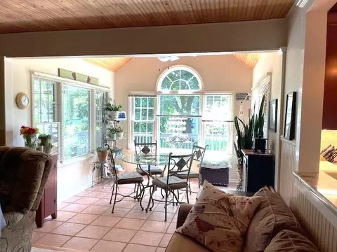 409 River Bnd, Flushing, MI 48433 photo 5