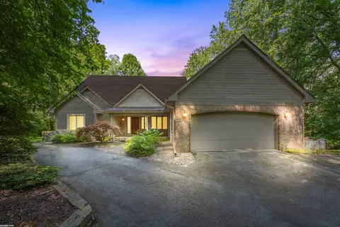71619 E Pond Crk, Romeo, MI 48065