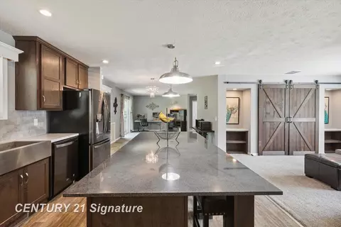 8414 N Sturgeon, Midland, MI 48642