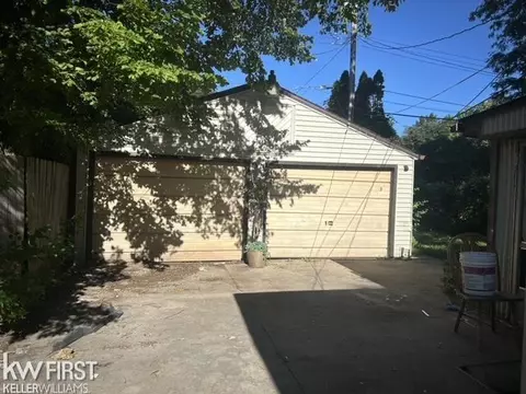 Exterior - 4412 Cheyenne, Flint, MI 48507 photo 2 of 2