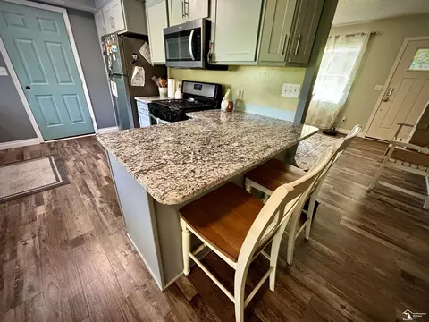 Kitchen - 178 Melrose, Adrian, MI 49221 photo 2 of 4
