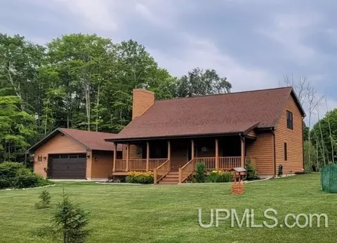 8050 32nd, Rapid River, MI 49878