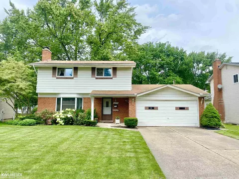 40520 Irval, Sterling Heights, MI 48313