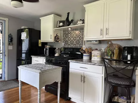 Kitchen - 3708 K, Bark River, MI 49807 photo 3 of 3
