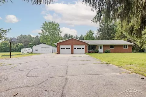 4949 N Hemlock, Hemlock, MI 48626 photo 4