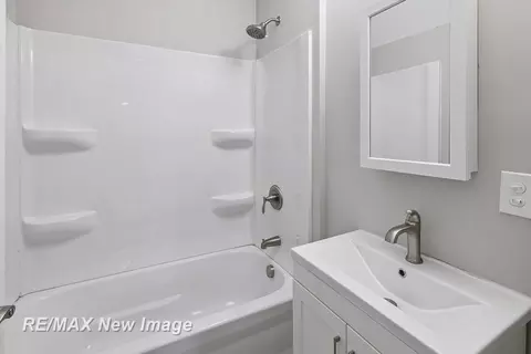 Bath - 304 E Genesee, Durand, MI 48429 photo 3 of 3
