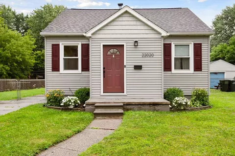 22020 Elizabeth, Saint Clair Shores, MI 48080