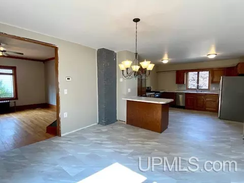 802 N N Pne, Ishpeming, MI 49841 photo 28