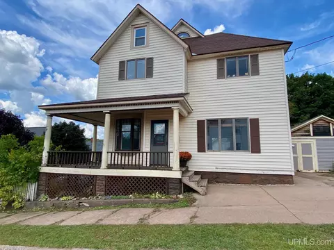 802 N N Pne, Ishpeming, MI 49841