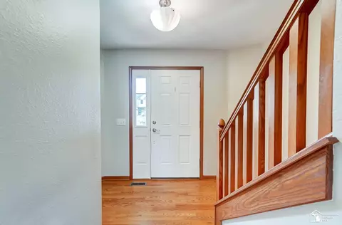 6940 Forest Run, Temperance, MI 48182 photo 4