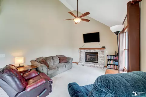 6940 Forest Run, Temperance, MI 48182 photo 7