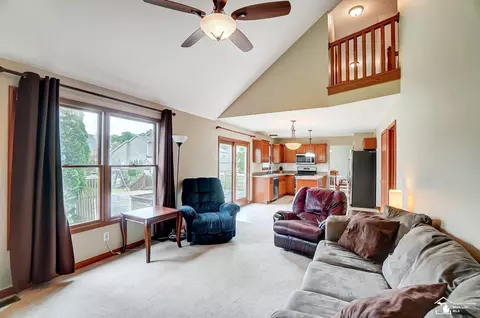 6940 Forest Run, Temperance, MI 48182 photo 8