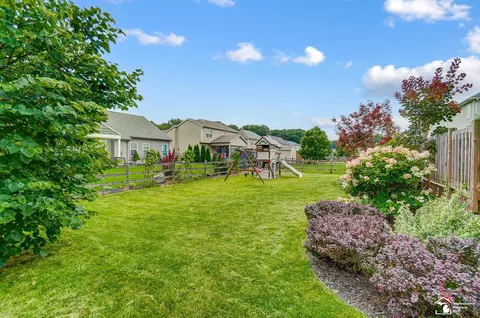 6940 Forest Run, Temperance, MI 48182 photo 47
