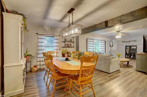 Dining - 7130 Lapeer, Davison, MI 48423 photo 2 of 2