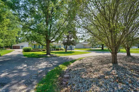 Exterior - 7130 Lapeer, Davison, MI 48423 photo 5 of 17