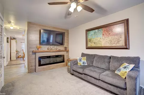Living - 7130 Lapeer, Davison, MI 48423 photo 5 of 5