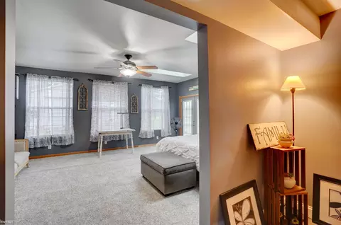 Entry Way - 7130 Lapeer, Davison, MI 48423 photo 4 of 5