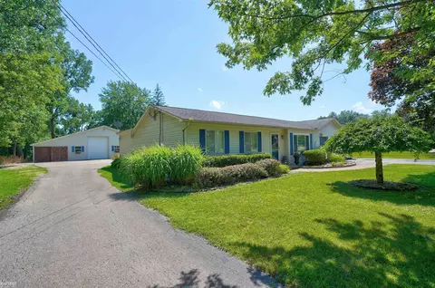 Exterior - 7130 Lapeer, Davison, MI 48423 photo 16 of 17