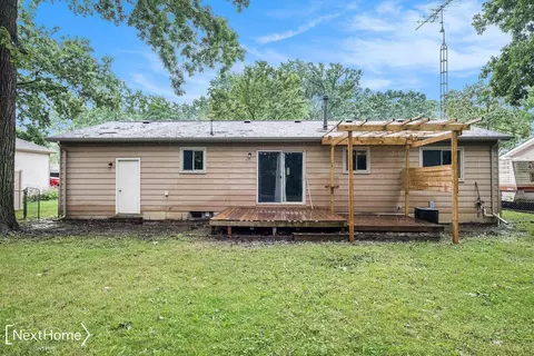 Exterior - 5482 Meadowcrest, Flint, MI 48532 photo 3 of 4